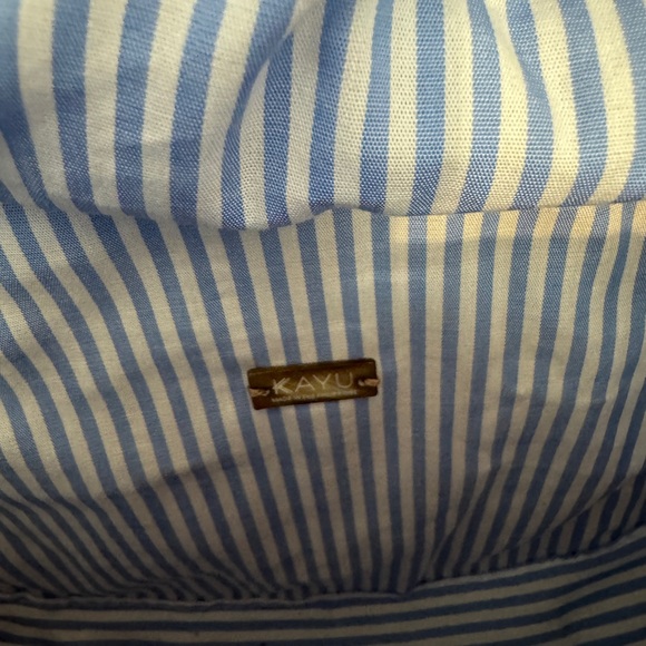 Elegant Woven Crossbody Bag with Blue Straps - Picture 6 of 9